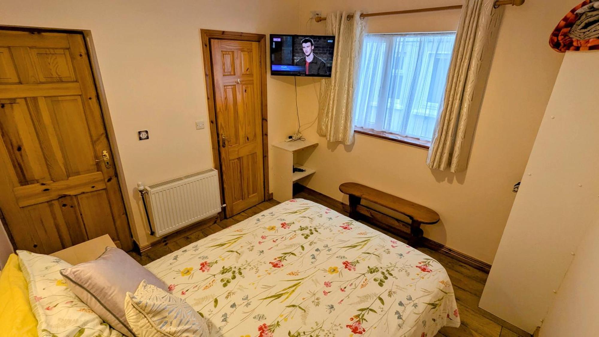 Skellig View Sunset Cliffs View Apartment 波托马里 外观 照片